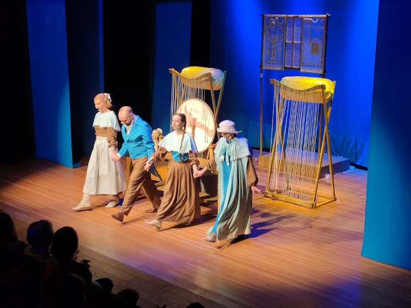 Спектакль «Госпожа Метелица» в Московской Государственной академической Филармонии Театр Кукол Огниво Мытищи