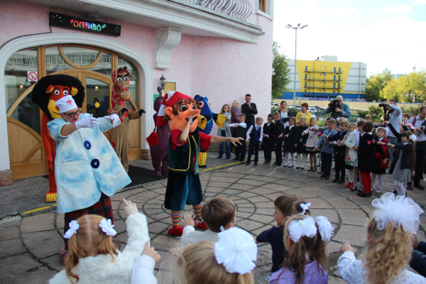 Театрализованный праздник «Здравствуй, школа!» ко Дню знаний Театр Кукол Огниво Мытищи