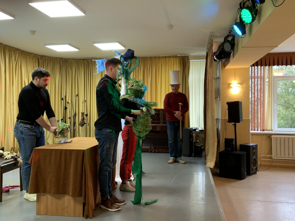 Творческая встреча артистов театра кукол «Огниво» в культурно-информационном центре «Леонидовка» Театр Кукол Огниво Мытищи