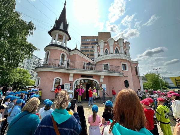 Празднование Дня защиты детей в театре кукол «Огниво» Театр Кукол Огниво Мытищи